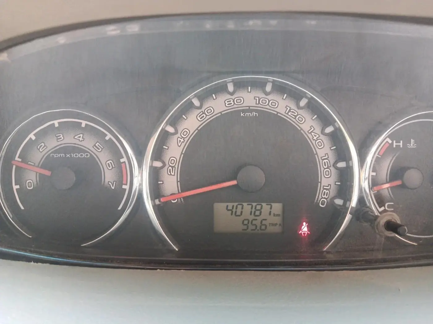 2016 Mahindra NUVOSPORT N8, Diesel, Manual, 40,787 km, interior