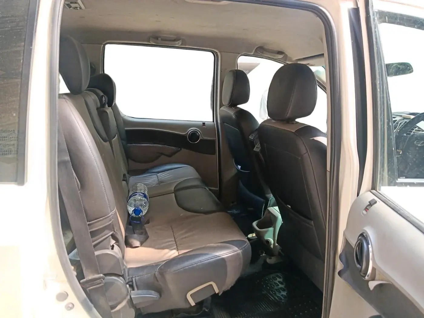 2016 Mahindra NUVOSPORT N8, Diesel, Manual, 40,787 km, interior