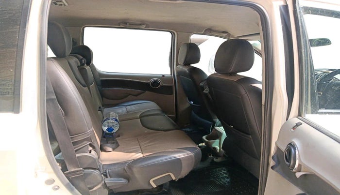 2016 Mahindra NUVOSPORT N8, Diesel, Manual, 40,787 km, interior