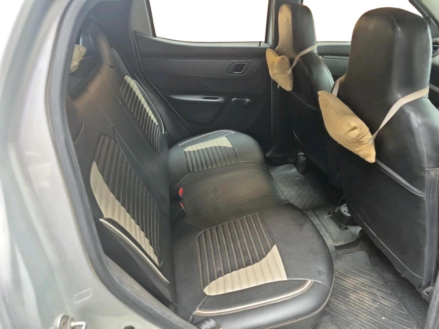 2018 Renault Kwid RXT 0.8 (O), Petrol, Manual, 10,233 km, interior