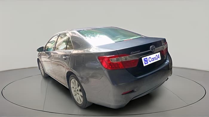 2014 Toyota Camry 2.5L AT, Petrol, Automatic, 1,01,890 km, exterior