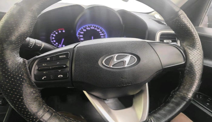 2019 Hyundai VENUE S 1.2, Petrol, Manual, 20,108 km, interior