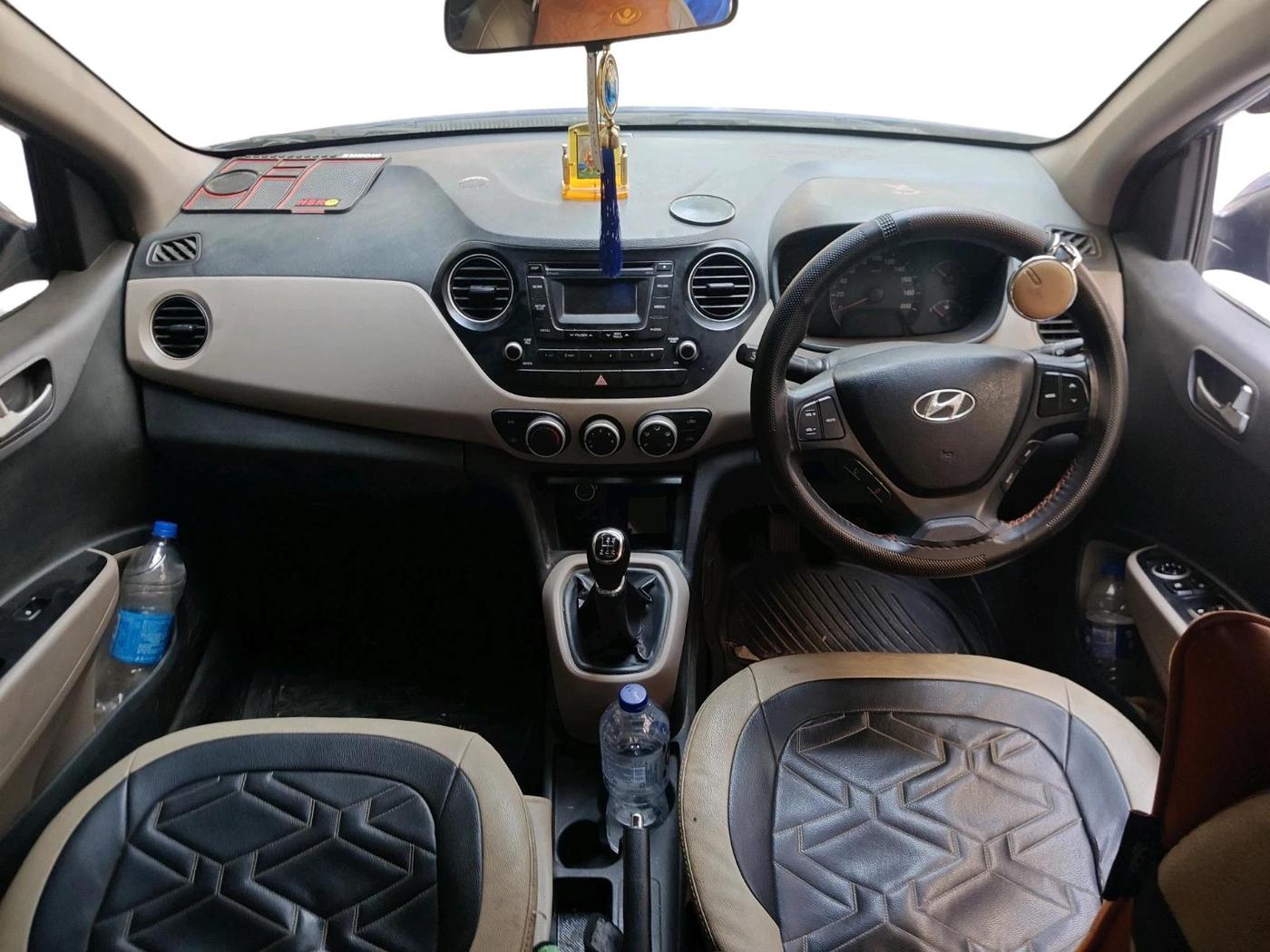 2015 Hyundai Xcent S 1.2, Petrol, Manual, 79,000 km, interior