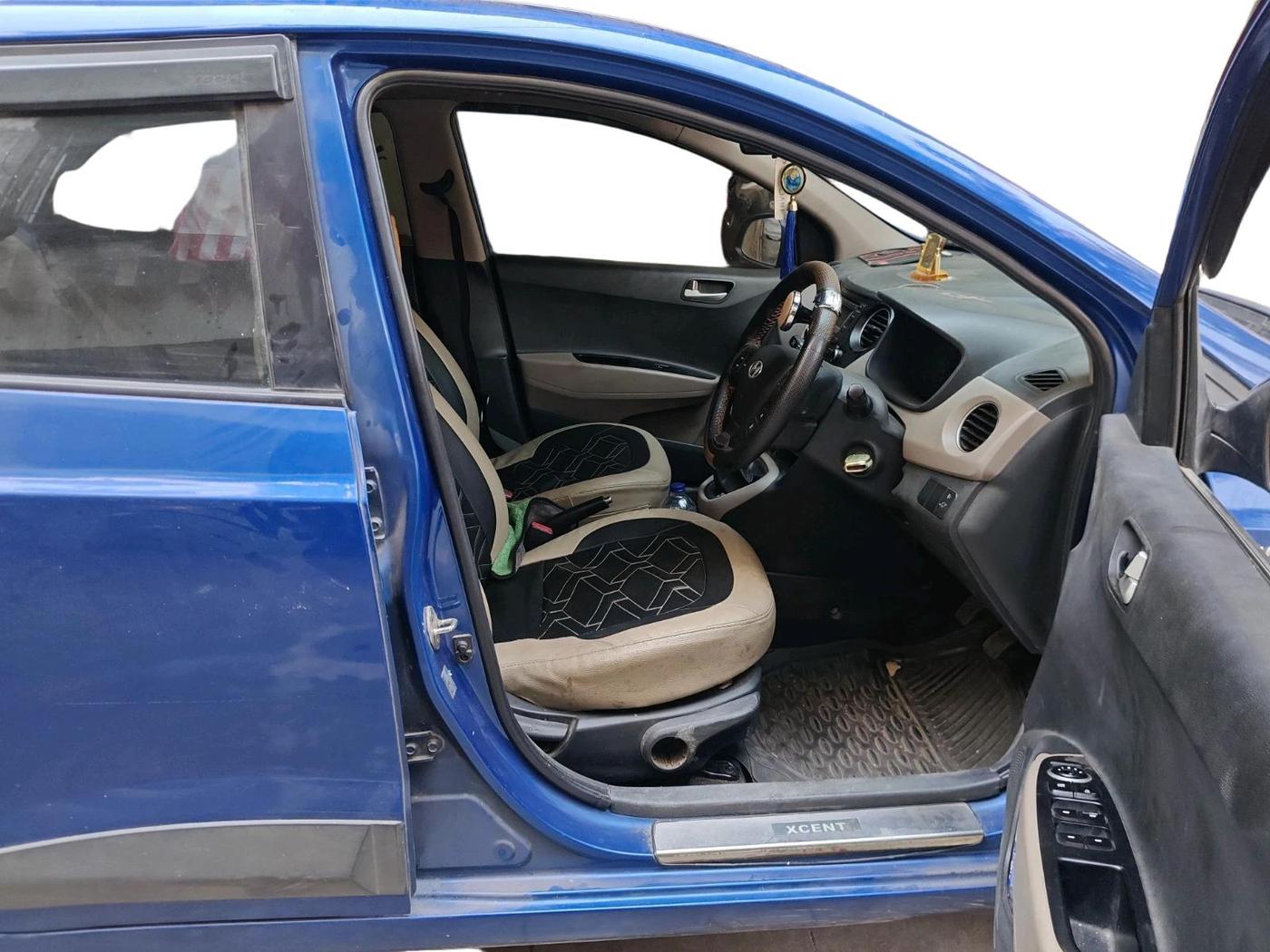2015 Hyundai Xcent S 1.2, Petrol, Manual, 79,000 km, interior