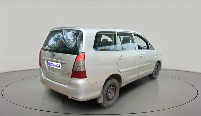 2010 Toyota Innova G1 2.5, Diesel, Manual, 1,88,976 km, exterior