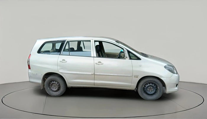 2010 Toyota Innova G1 2.5, Diesel, Manual, 1,88,976 km, exterior