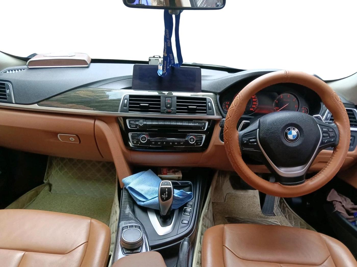 2019 BMW 3 Series  GT 320d Luxury Line, Diesel, Automatic, 11,679 km, interior