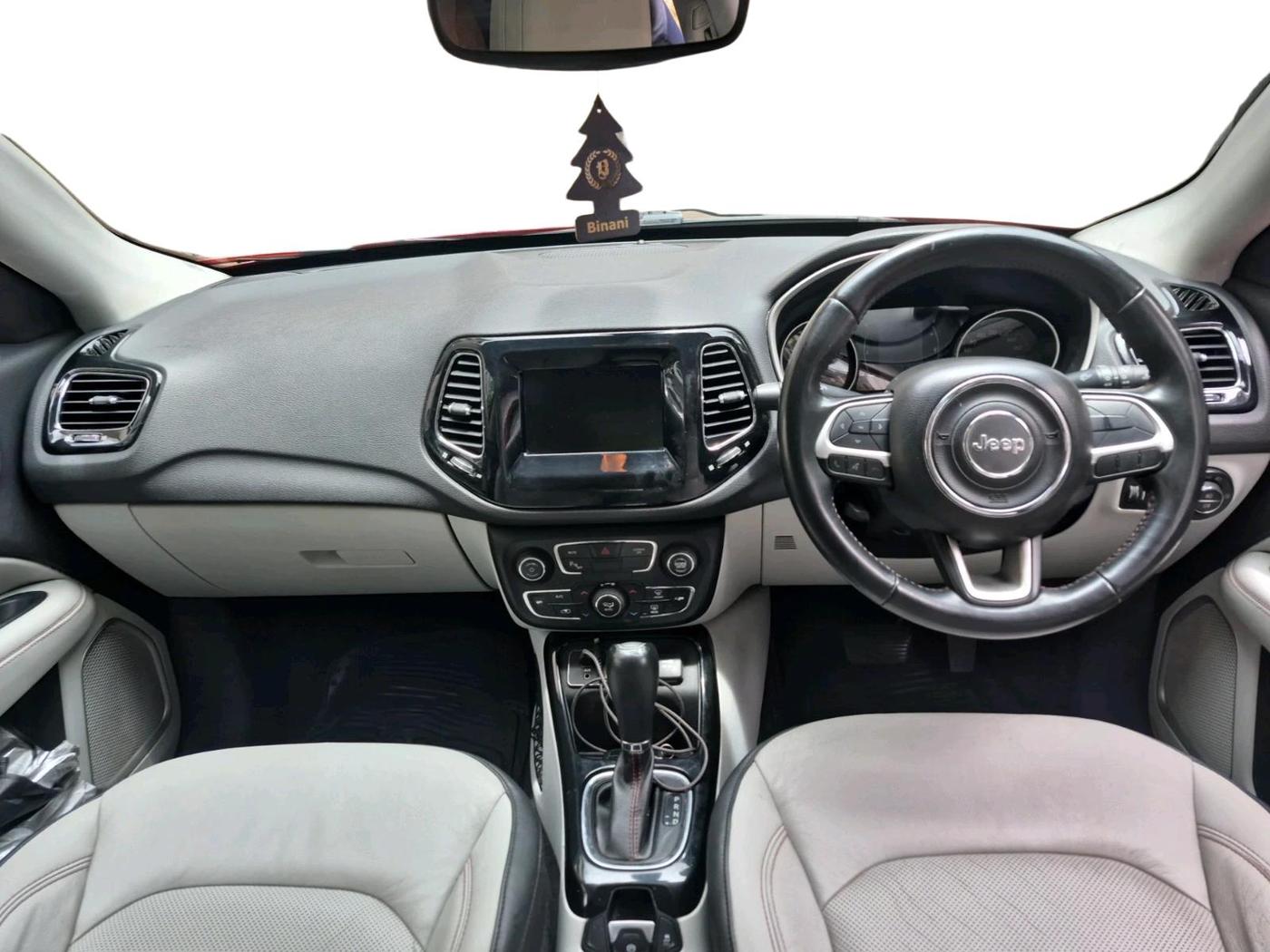 2017 Jeep Compass LIMITED 1.4 PETROL AT, Petrol, Automatic, 43,846 km, interior