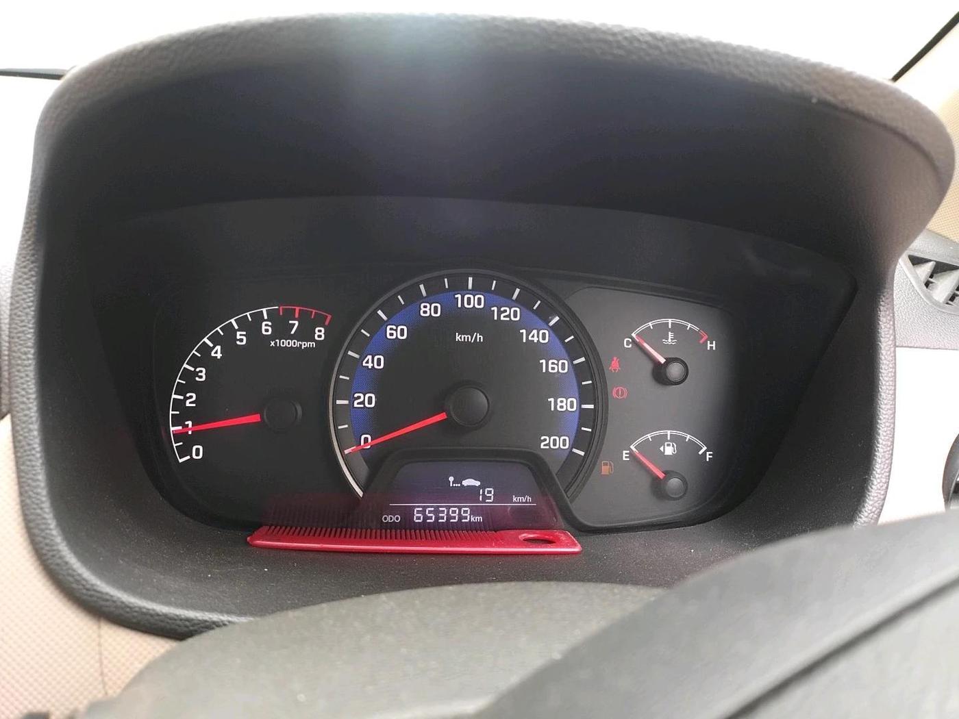 2014 Hyundai Xcent S 1.2, Petrol, Manual, 65,399 km, interior