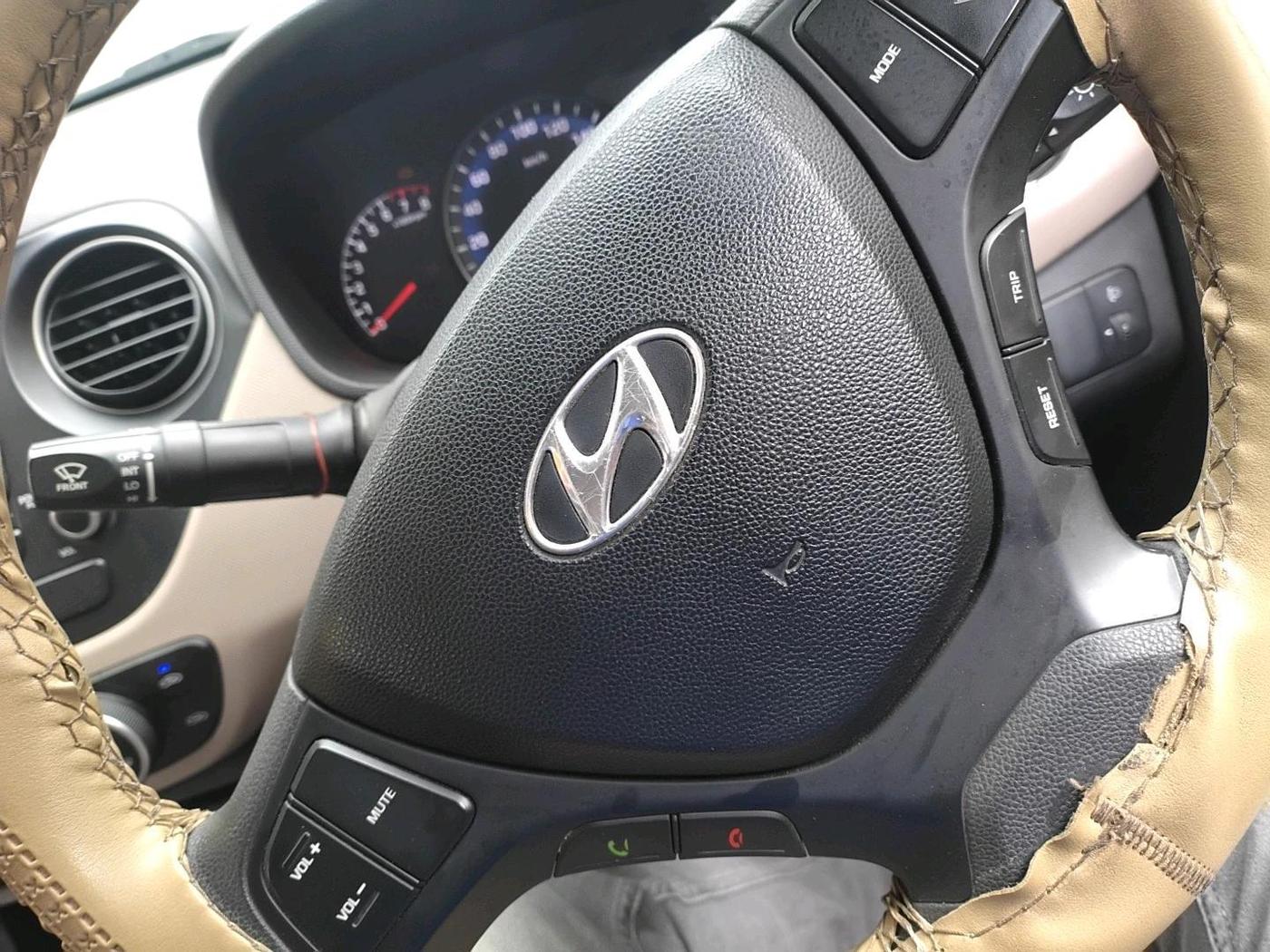 2014 Hyundai Xcent S 1.2, Petrol, Manual, 65,399 km, interior