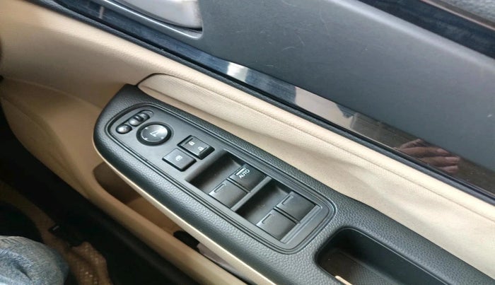 2018 Honda Amaze 1.2L I-VTEC S AT, Petrol, Automatic, 42,633 km, interior