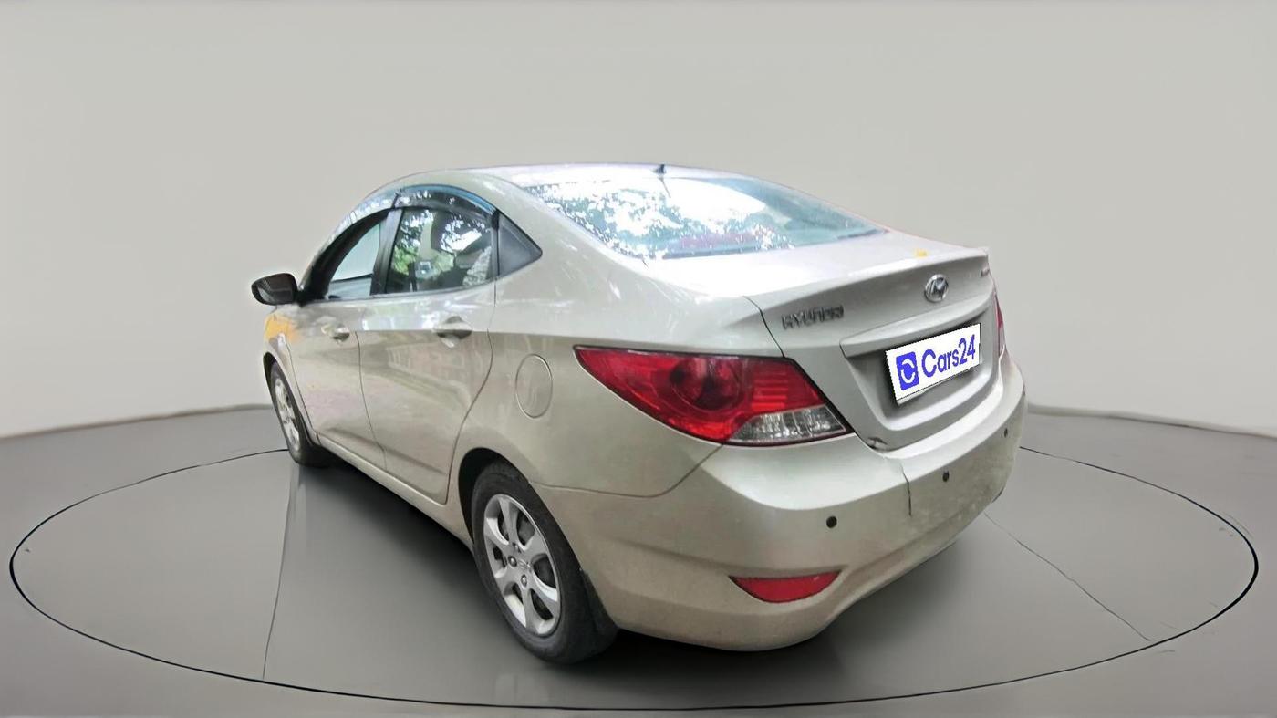 2011 Hyundai Verna FLUIDIC 1.4 VTVT, Petrol, Manual, 72,639 km, exterior