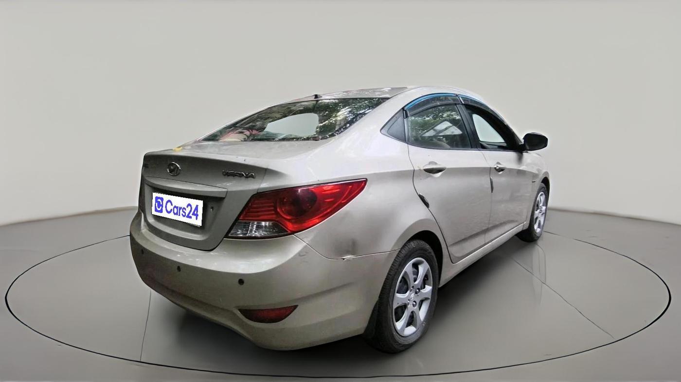2011 Hyundai Verna FLUIDIC 1.4 VTVT, Petrol, Manual, 72,639 km, exterior