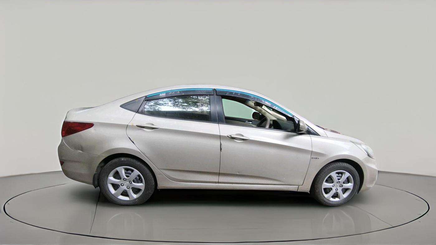 2011 Hyundai Verna FLUIDIC 1.4 VTVT, Petrol, Manual, 72,639 km, exterior