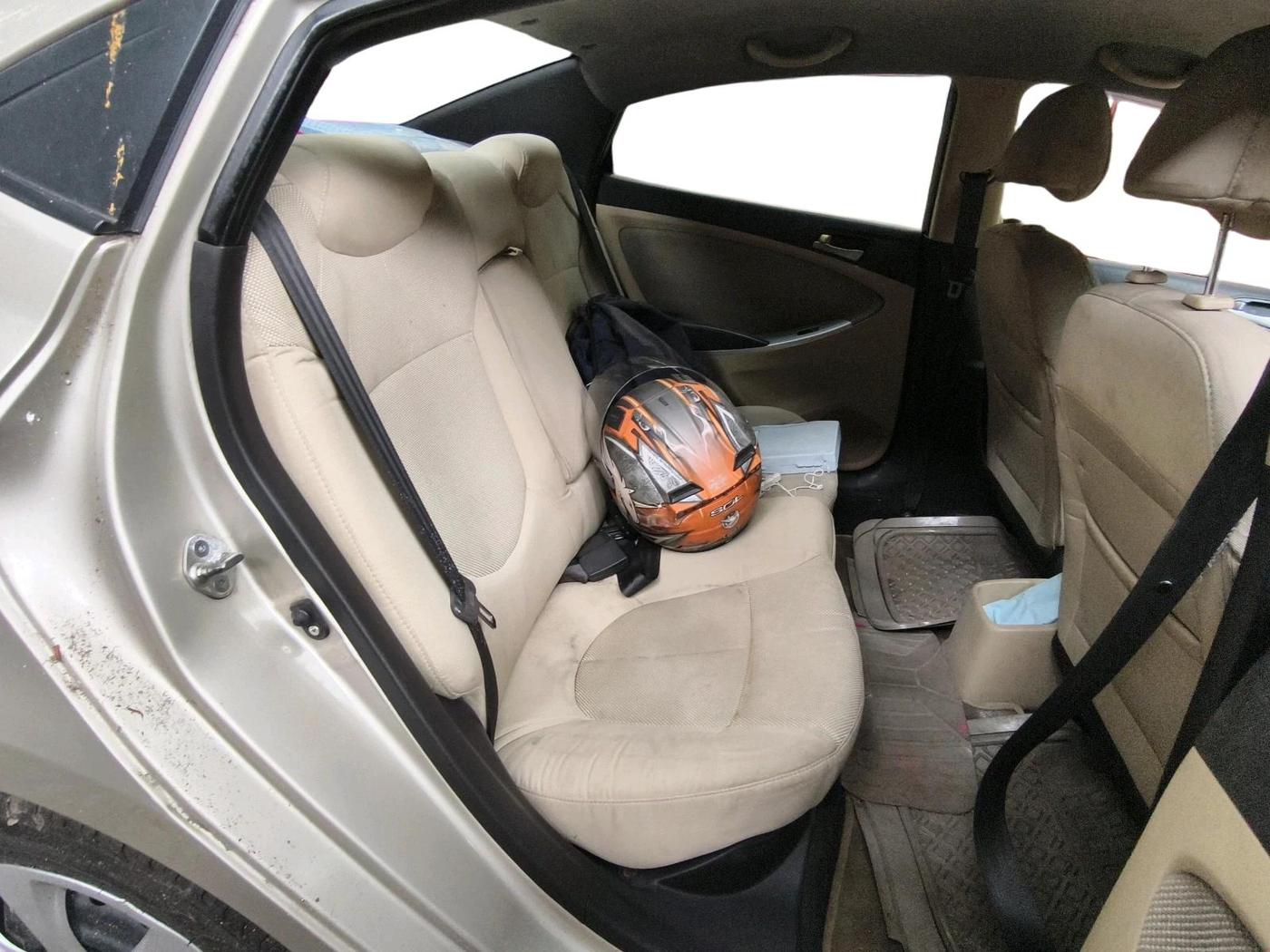 2011 Hyundai Verna FLUIDIC 1.4 VTVT, Petrol, Manual, 72,639 km, interior