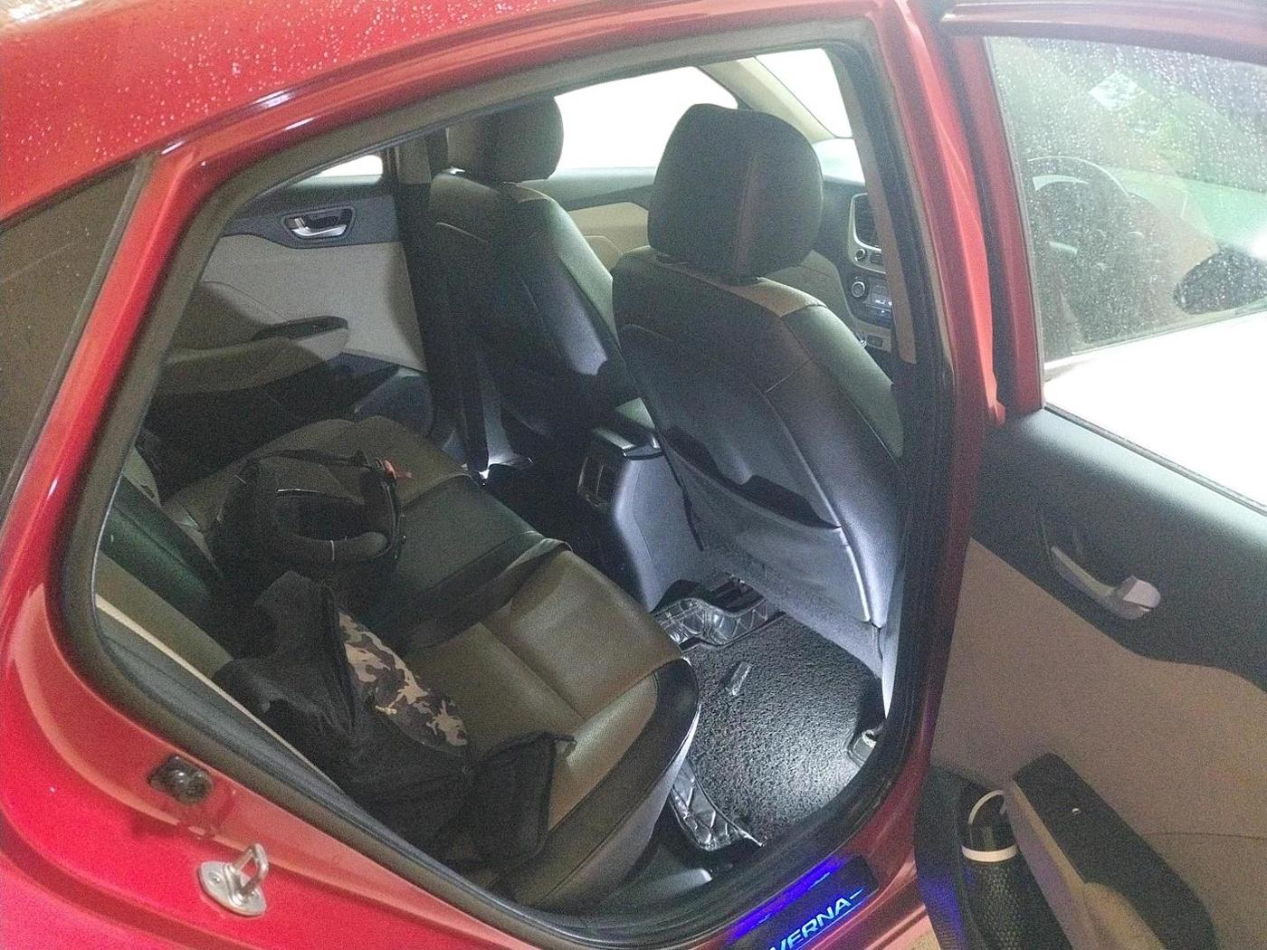 2017 Hyundai Verna 1.6 VTVT SX O, Petrol, Manual, 71,191 km, interior