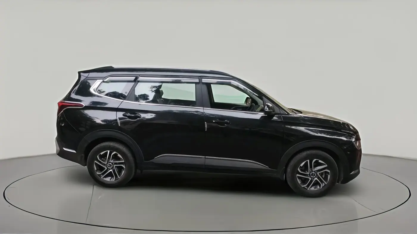 2023 KIA CARENS PRESTIGE PLUS 1.5 PETROL IMT 7 STR, Petrol, Manual, 14,679 km, exterior