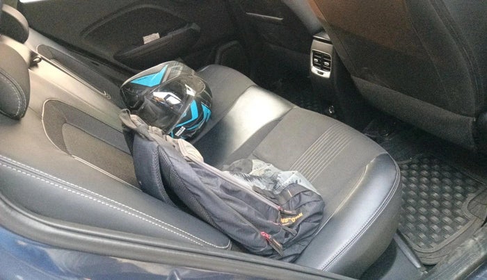 2019 Hyundai VENUE SX 1.0 (O) TURBO, Petrol, Manual, 63,675 km, interior