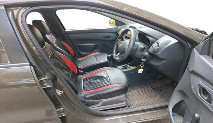 2016 Renault Kwid RXL, Petrol, Manual, 43,450 km, interior