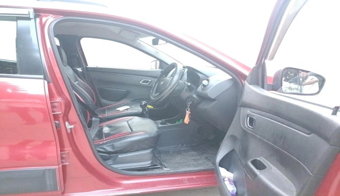 2019 Renault Kwid RXT 0.8 (O), Petrol, Manual, 72,799 km, interior