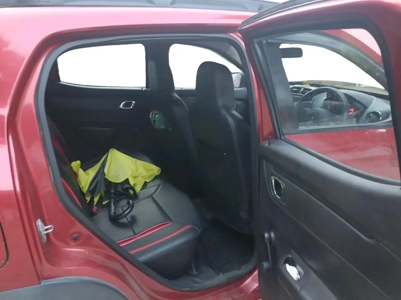 2019 Renault Kwid RXT 0.8 (O), Petrol, Manual, 72,799 km, interior