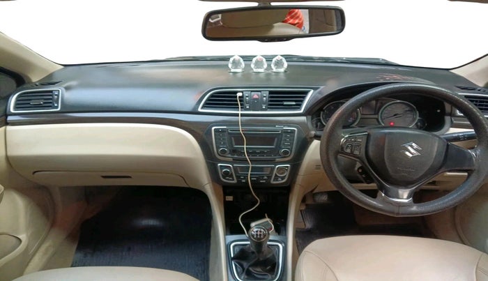 2016 Maruti Ciaz ZDI SHVS, Diesel, Manual, 1,04,358 km, interior