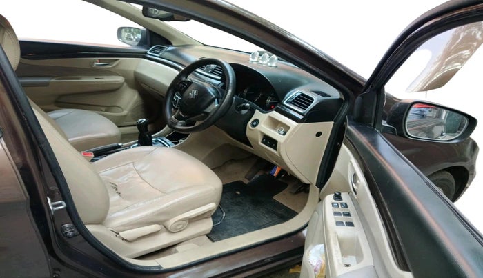 2016 Maruti Ciaz ZDI SHVS, Diesel, Manual, 1,04,358 km, interior