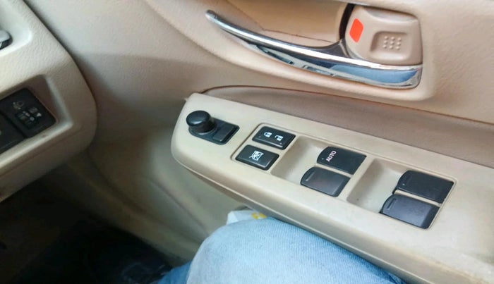 2016 Maruti Ciaz ZDI SHVS, Diesel, Manual, 1,04,358 km, interior