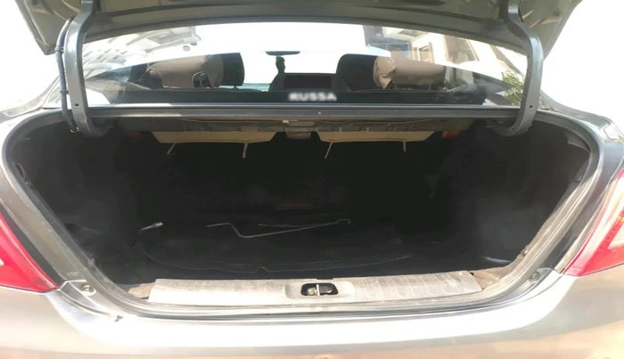 2014 Maruti Swift Dzire VXI, Petrol, Manual, 56,556 km, exterior