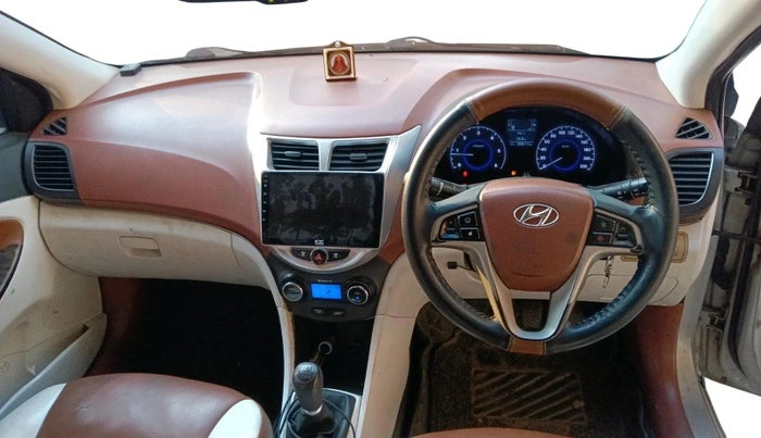 2013 Hyundai Verna FLUIDIC 1.6 CRDI SX, Diesel, Manual, 33,511 km, interior