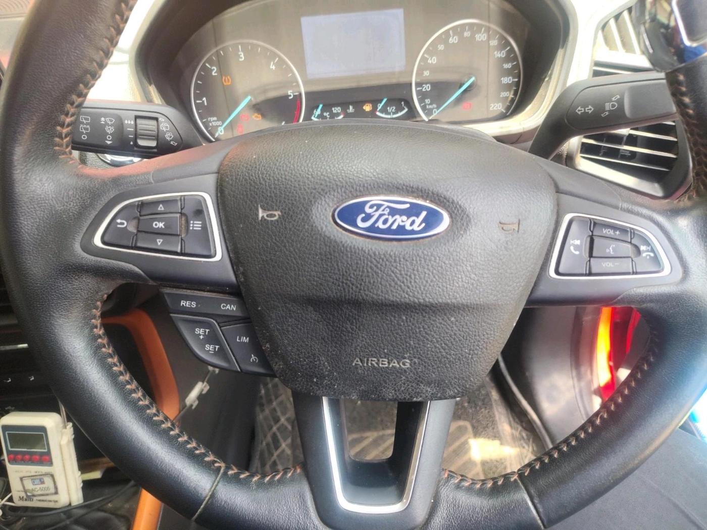 2021 Ford Ecosport TITANIUM 1.5L SPORTS(SUNROOF) DIESEL, Diesel, Manual, 30,000 km, interior