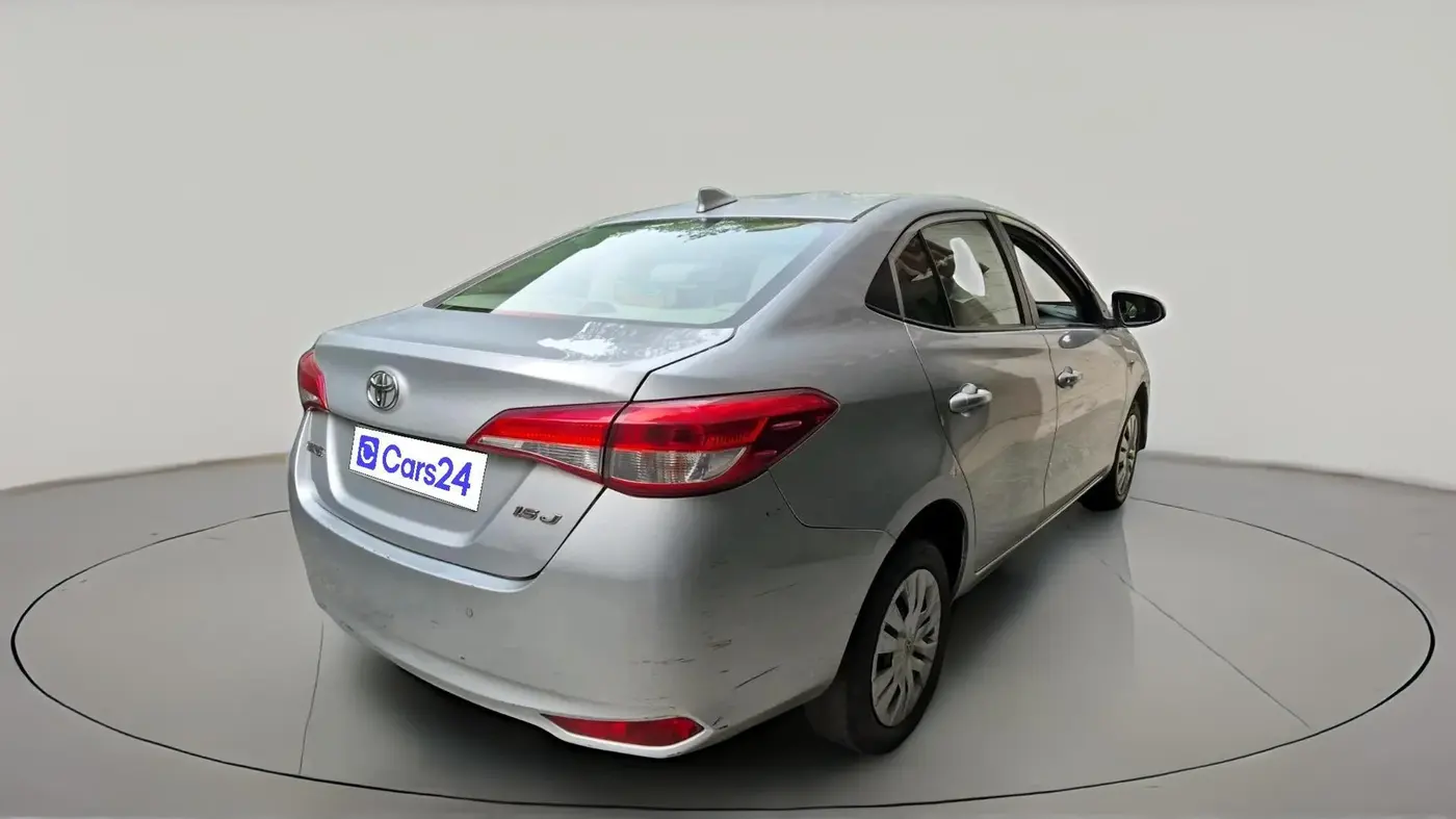 2021 Toyota YARIS J MT, Petrol, Manual, 63,570 km, exterior