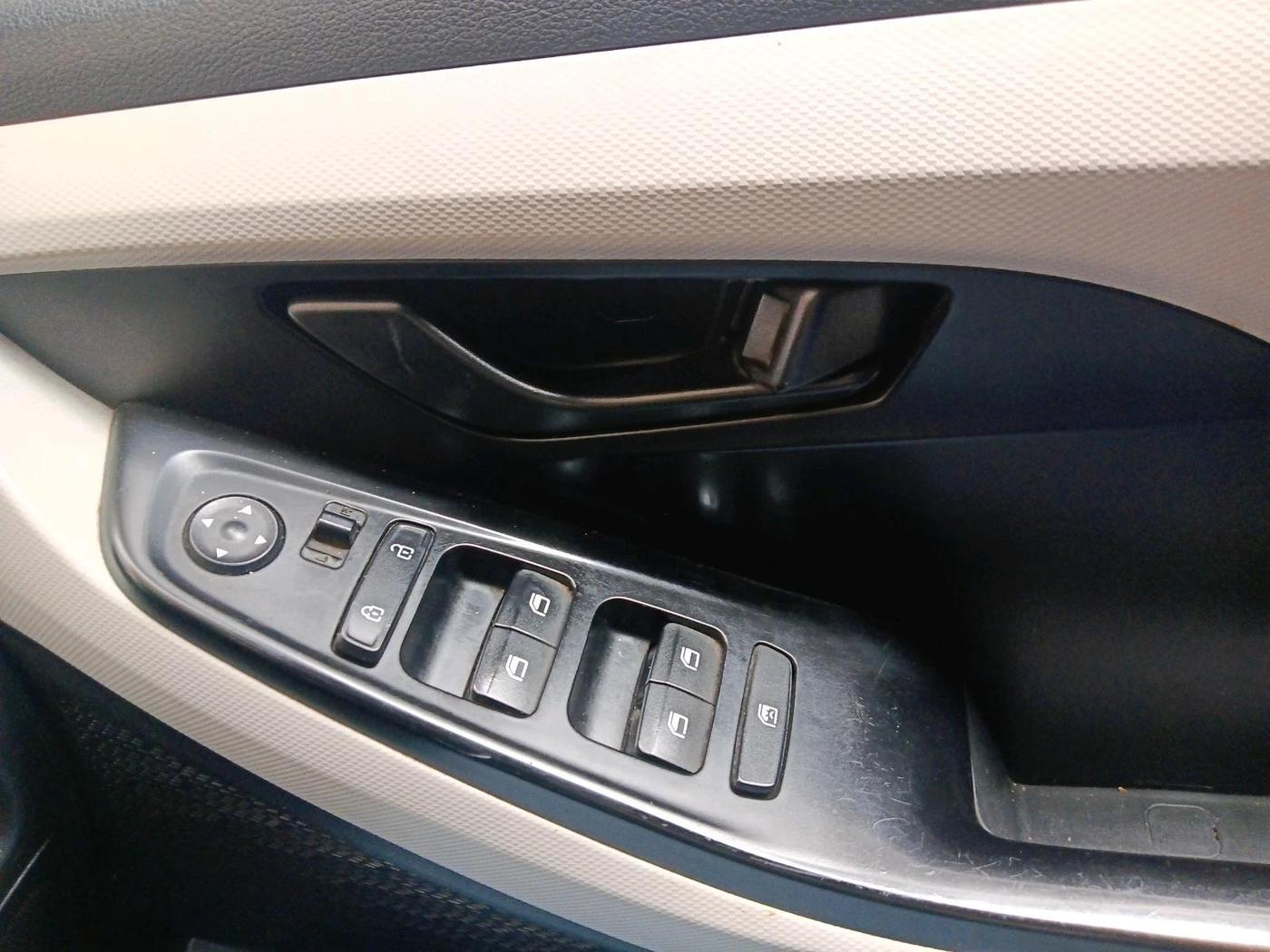 2021 Hyundai Creta EX 1.5 PETROL, Petrol, Manual, 55,584 km, interior