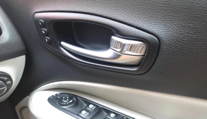 2019 Jeep Compass LIMITED PLUS PETROL AT, Petrol, Automatic, 14,734 km, interior