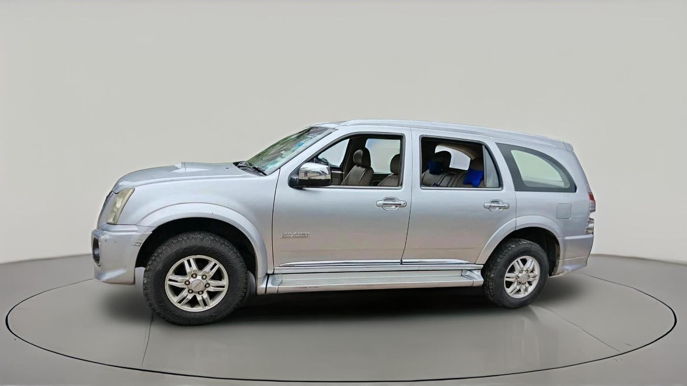 2015 ISUZU MU-7 Premium 4x2 AT, Diesel, Automatic, 81,000 km, exterior