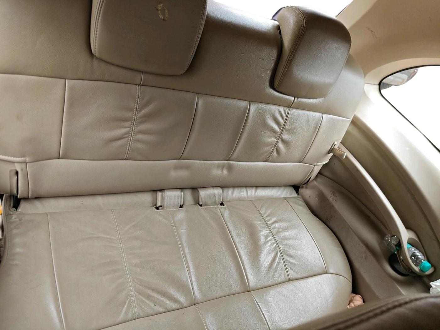 2015 ISUZU MU-7 Premium 4x2 AT, Diesel, Automatic, 81,000 km, interior