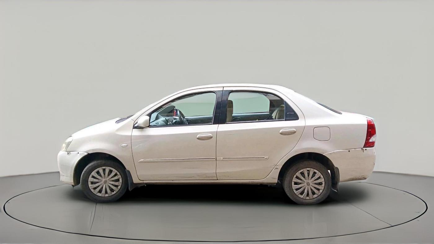 2012 Toyota Etios G, Petrol, Manual, 79,177 km, exterior