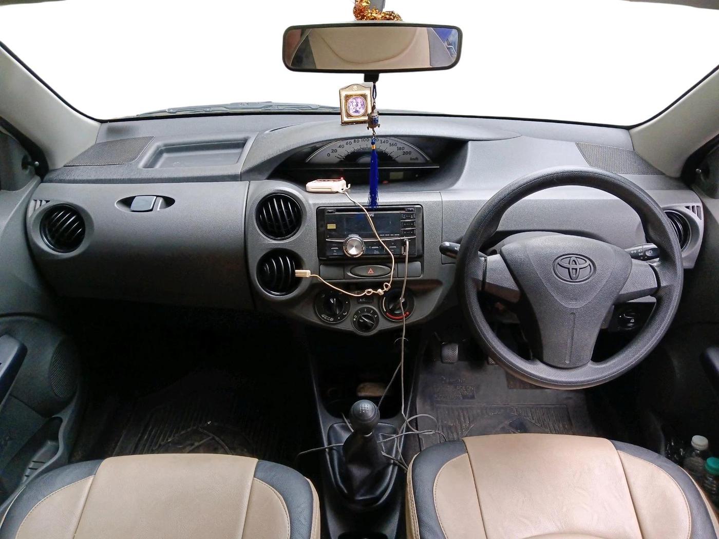 2012 Toyota Etios G, Petrol, Manual, 79,177 km, interior