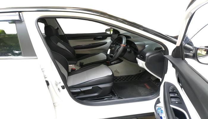 2024 Hyundai NEW I20 ASTA (O) 1.2 IVT, Petrol, Automatic, 9,800 km, interior