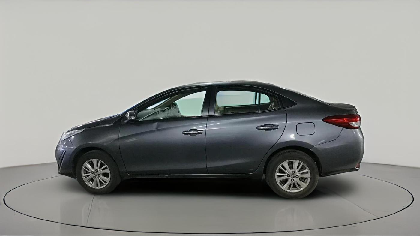 2018 Toyota YARIS VX MT, Petrol, Manual, 93,335 km, exterior