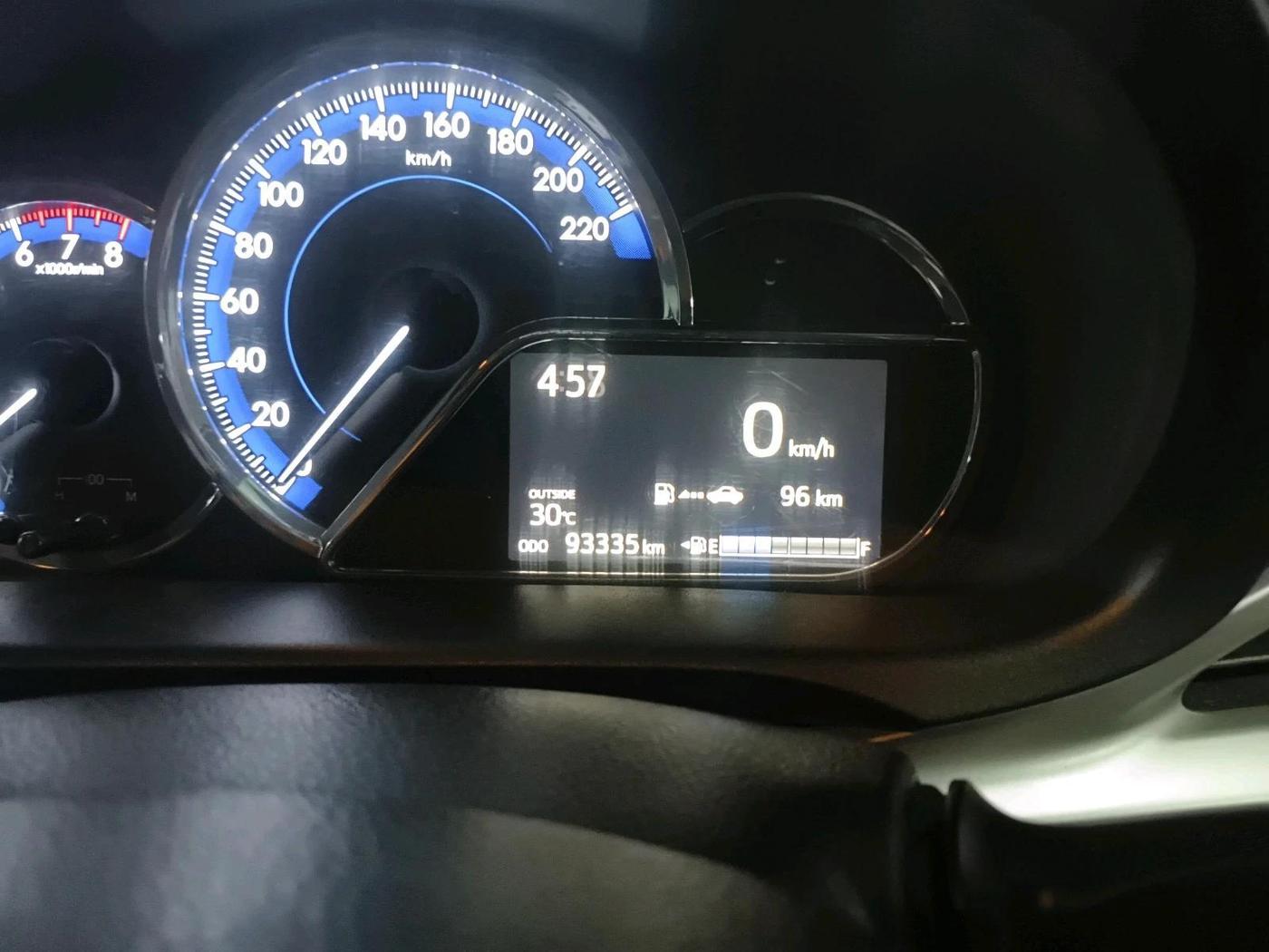2018 Toyota YARIS VX MT, Petrol, Manual, 93,335 km, interior