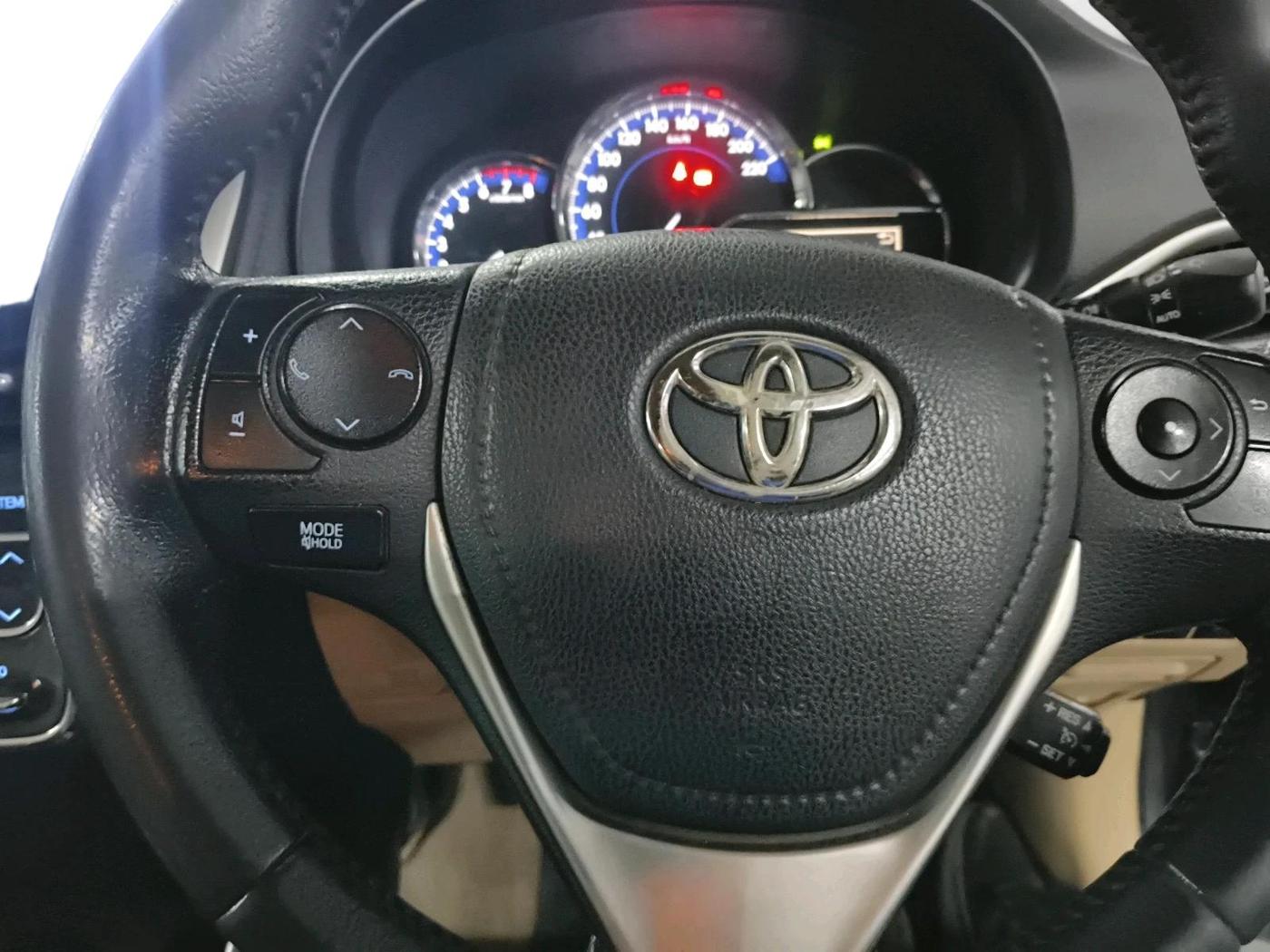 2018 Toyota YARIS VX MT, Petrol, Manual, 93,335 km, interior