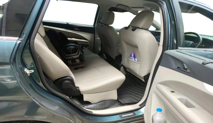2019 Mahindra MARAZZO M8 8 STR, Diesel, Manual, 39,148 km, interior