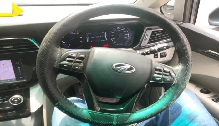 2019 Mahindra MARAZZO M8 8 STR, Diesel, Manual, 39,148 km, interior