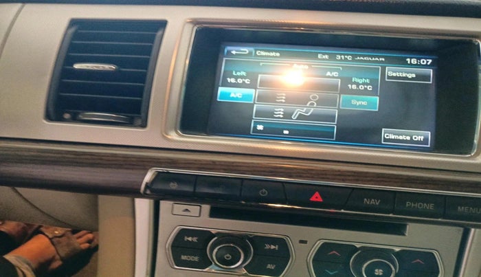 2013 Jaguar XF 2.2 DIESEL LUXURY, Diesel, Automatic, 62,752 km, interior