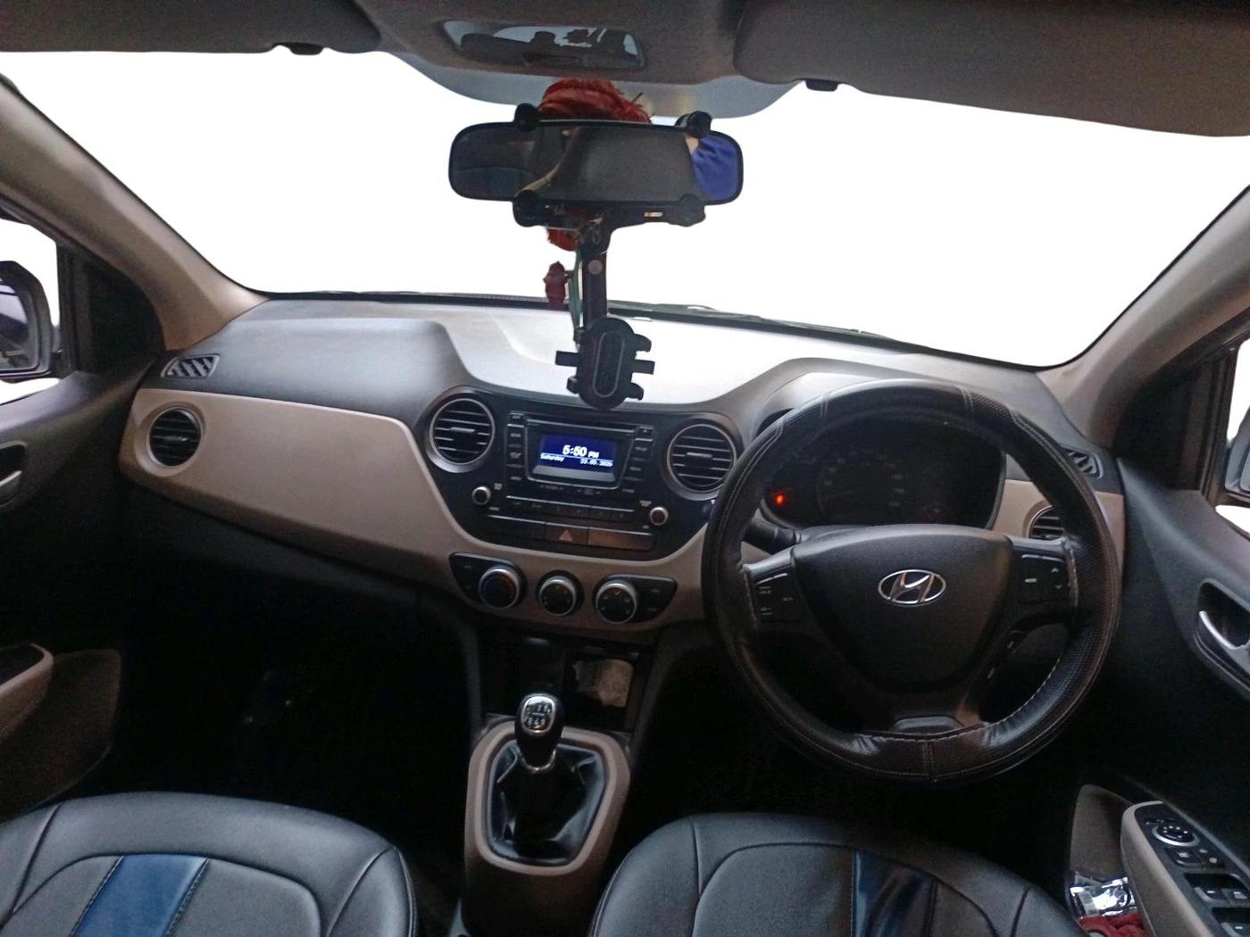 2015 Hyundai Xcent S 1.2, Petrol, Manual, 48,949 km, interior