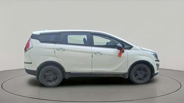 2019 Mahindra MARAZZO M6 8 STR, Diesel, Manual, 97,650 km, exterior