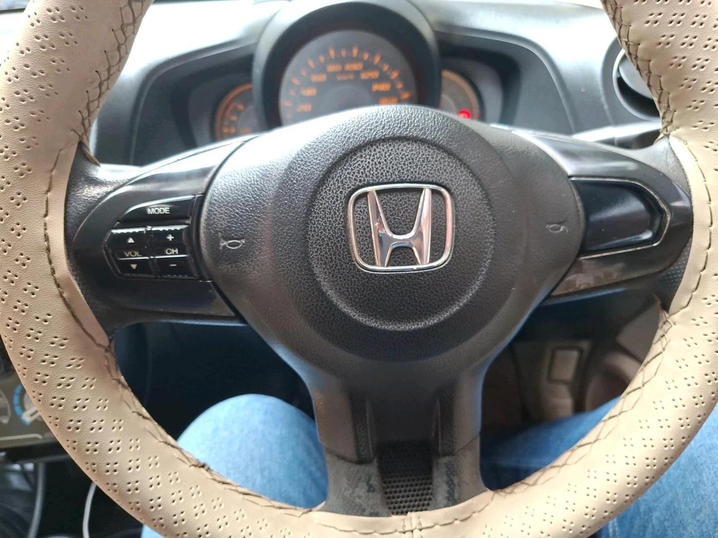 2014 Honda Amaze 1.5L I-DTEC S, Diesel, Manual, 1,62,092 km, interior