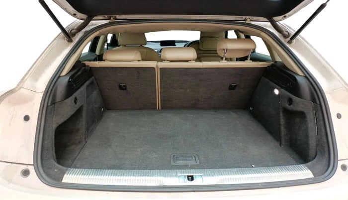 2016 Audi Q3 35 TDI Quattro, Diesel, Automatic, 1,18,998 km, exterior