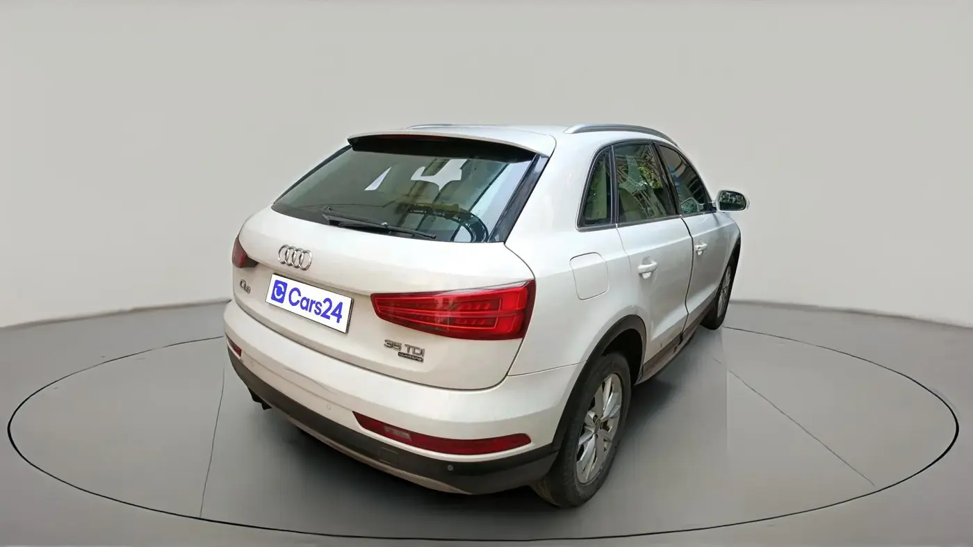 2016 Audi Q3 35 TDI Quattro, Diesel, Automatic, 1,18,998 km, exterior